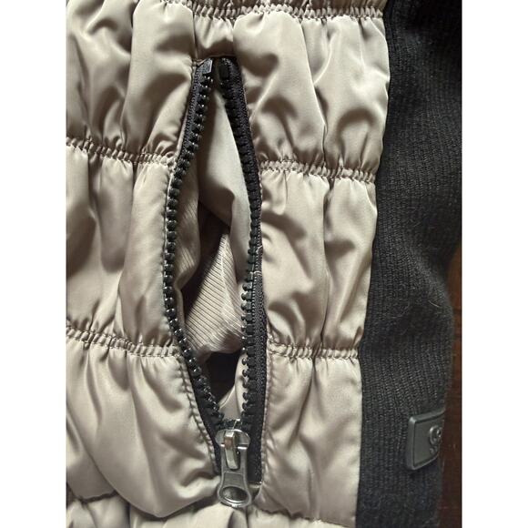 Calvin Klein Women’s Beige Performance Vest - Size Small - Picture 6 of 9